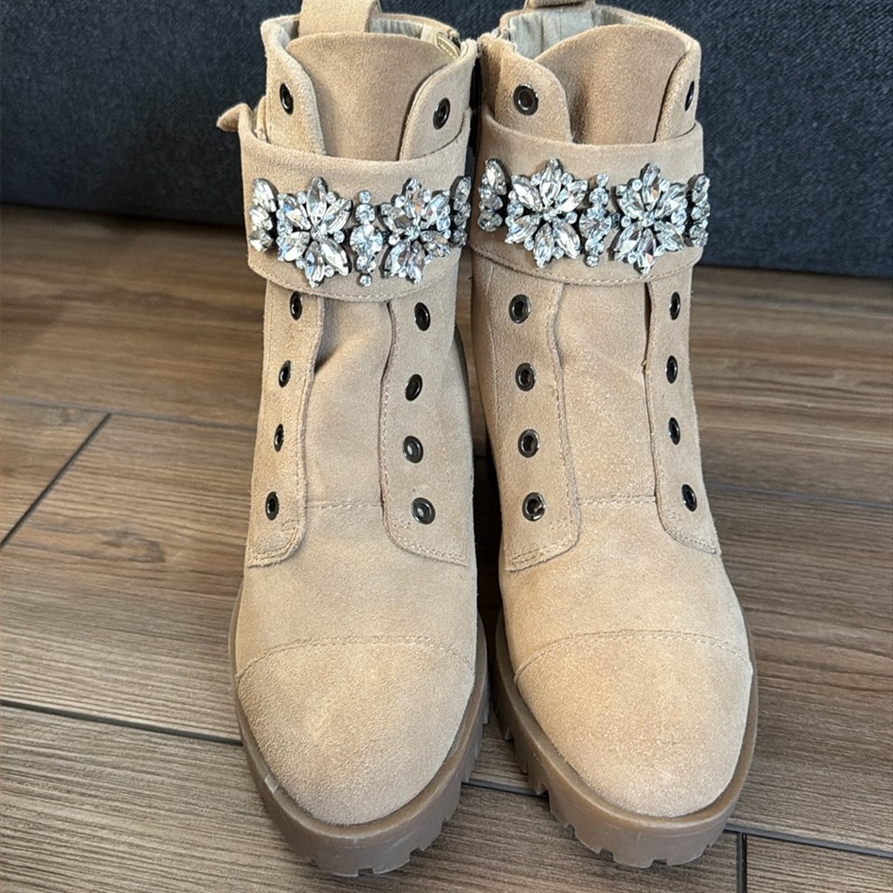 NWOT Karl Lagerfeld Rhinestone Suede boots